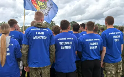 Мерч для колледжа
